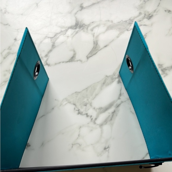 Hanging locker organizer - Picture 2 of 3